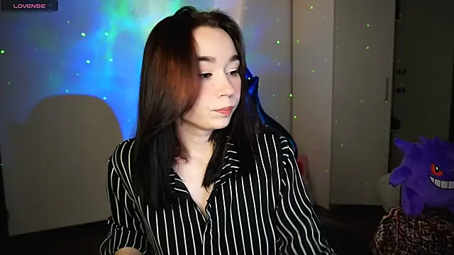 Kimiko   online show from February 19, 2025, 7:37 pm