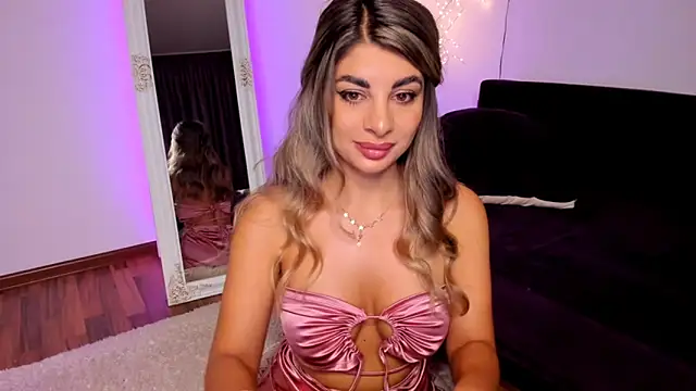 Queenofyouredreams online show from June 20, 2026, 11:54 pm