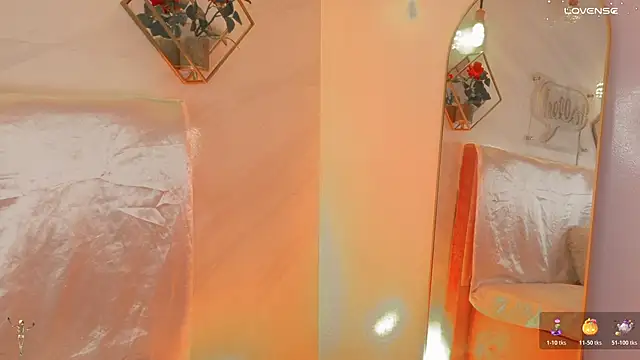 Snapshot of _Rouse_v chatting on October 25, 2025, 1:45 pm Rouse v online show from October 25, 2025, 1:45 pm