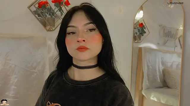 Snapshot of _Rouse_v chatting on November 29, 2025, 2:06 pm Rouse v online show from November 29, 2025, 2:06 pm