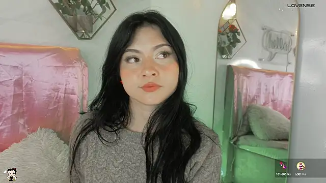 Snapshot of _Rouse_v chatting on October 13, 2025, 2:29 pm Rouse v online show from October 13, 2025, 2:29 pm