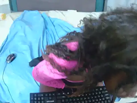 FantasygirlXxx  online show from April 12, 2026, 10:07 am