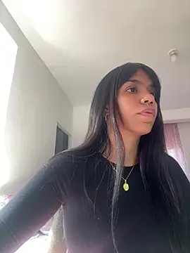 -Naomyy- online show from February 26, 2026, 8:09 pm