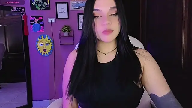 Snapshot of Veronica_111 chatting on October 6, 2025, 2:24 am Veronica 111 online show from October 6, 2025, 2:24 am