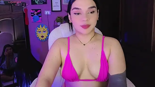 Snapshot of Veronica_111 chatting on October 3, 2025, 5:20 am Veronica 111 online show from October 3, 2025, 5:20 am