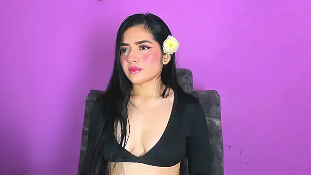 Snapshot of adara_johnson__ chatting on February 17, 2025, 11:44 am adara johnson online show from February 17, 2025, 11:44 am