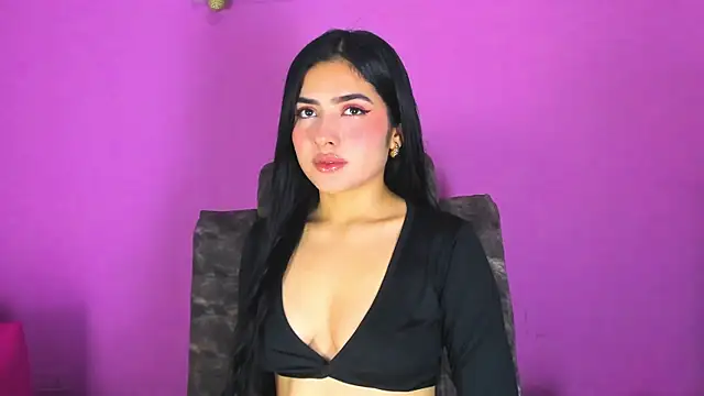 Snapshot of adara_johnson__ chatting on February 24, 2025, 11:43 am adara johnson online show from February 24, 2025, 11:43 am