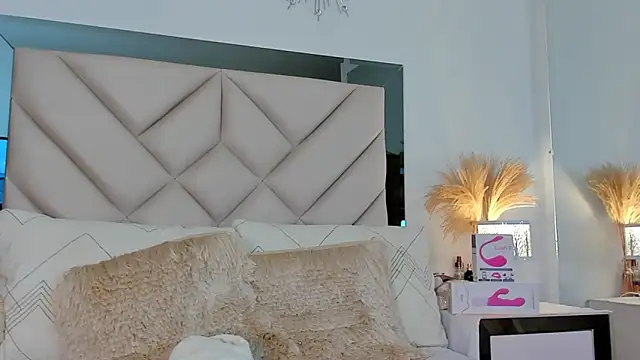 alexa tobar online show from September 17, 2025, 7:49 pm