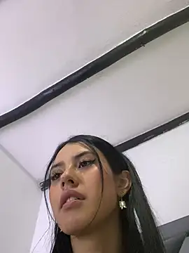 Snapshot of sophie_conor chatting on December 6, 2024, 12:40 am sophie conor online show from December 6, 2024, 12:40 am