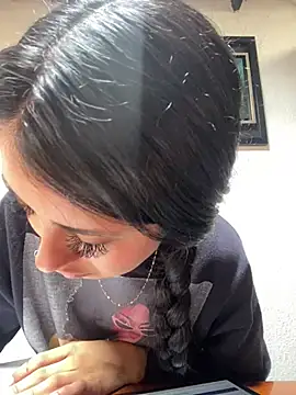 Snapshot of sophie_conor chatting on March 5, 2025, 3:51 pm sophie conor online show from March 5, 2025, 3:51 pm