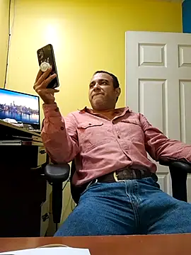 friendsloversex online show from September 18, 2025, 5:49 pm