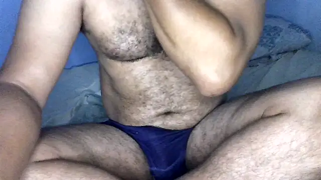Snapshot of friendsloversex chatting on June 7, 2026, 12:32 pm friendsloversex online show from June 7, 2026, 12:32 pm