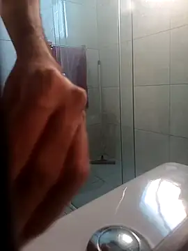 Snapshot of Joaozynx69 chatting on January 17, 2025, 5:11 am Joaozynx69 online show from January 17, 2025, 5:11 am