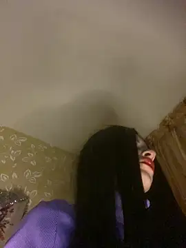 Starry Siren online show from December 17, 2025, 6:35 pm