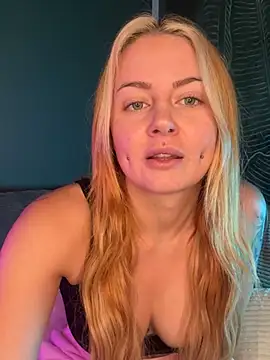 ObviouslyPeachy online show from December 7, 2024, 12:51 pm