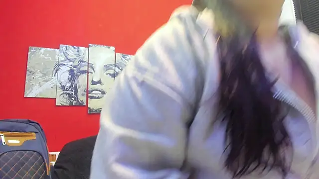 Snapshot of Kendra_Hot1 chatting on March 19, 2025, 10:55 am Kendra Hot1 online show from March 19, 2025, 10:55 am