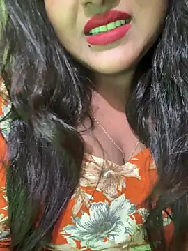 Snapshot of Ayesha_mahi chatting on July 1, 2026, 10:37 am Ayesha mahi online show from July 1, 2026, 10:37 am