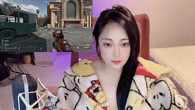 Daisy-77 online show from April 10, 2026, 1:07 pm