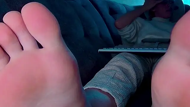 AgnesMillerS online show from December 12, 2024, 10:34 am