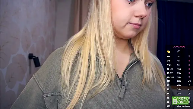 Snapshot of ZaraCreedon chatting on November 27, 2025, 5:08 am ZaraCreedon online show from November 27, 2025, 5:08 am