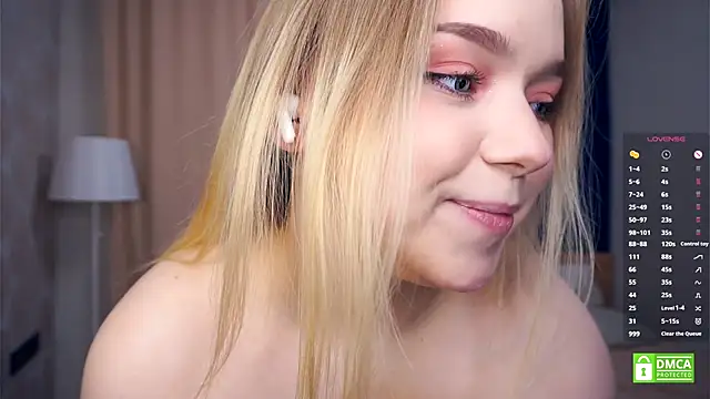 Snapshot of ZaraCreedon chatting on November 10, 2025, 5:12 am ZaraCreedon online show from November 10, 2025, 5:12 am