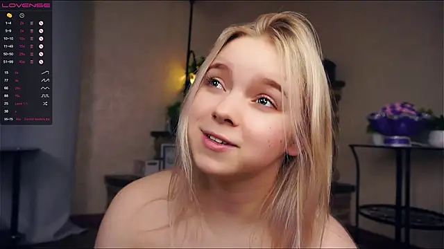 Snapshot of ZaraCreedon chatting on March 6, 2025, 1:48 am ZaraCreedon online show from March 6, 2025, 1:48 am