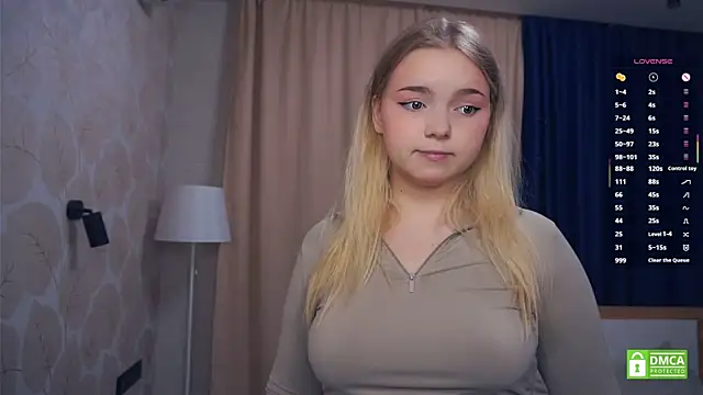 Snapshot of ZaraCreedon chatting on November 26, 2025, 5:07 am ZaraCreedon online show from November 26, 2025, 5:07 am