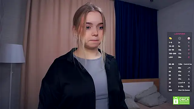 Snapshot of ZaraCreedon chatting on November 14, 2025, 5:22 am ZaraCreedon online show from November 14, 2025, 5:22 am