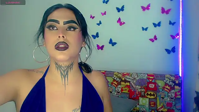 Perla Hotcortes online show from June 7, 2026, 6:18 am