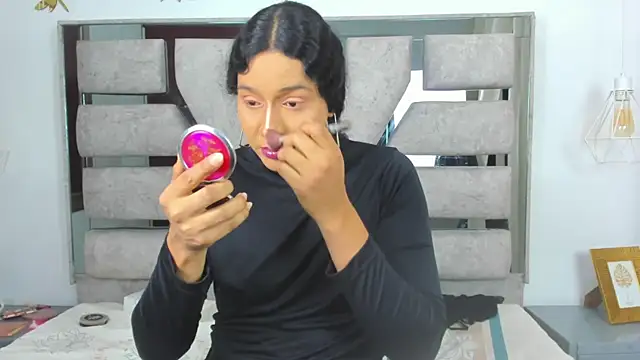 Alison Chan  online show from December 1, 2025, 3:46 pm