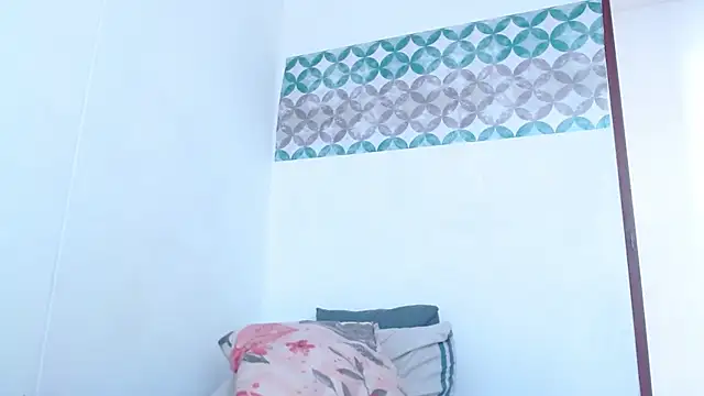 Snapshot of Aria_smith01 chatting on January 13, 2026, 2:21 pm Aria smith01 online show from January 13, 2026, 2:21 pm