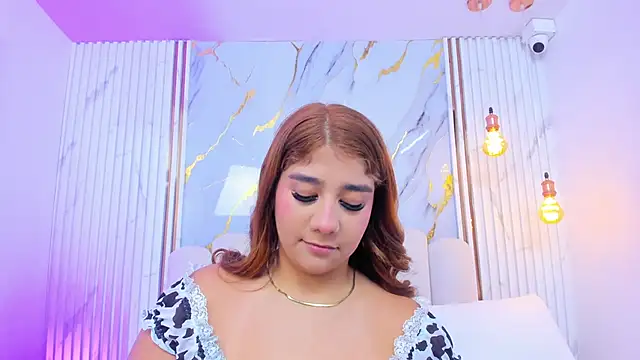 Snapshot of tifanyhills_ chatting on May 12, 2026, 8:37 pm tifanyhills online show from May 12, 2026, 8:37 pm