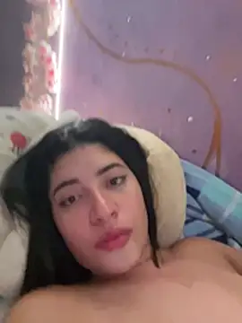 Snapshot of RileySkye chatting on May 4, 2026, 9:45 am RileySkye online show from May 4, 2026, 9:45 am