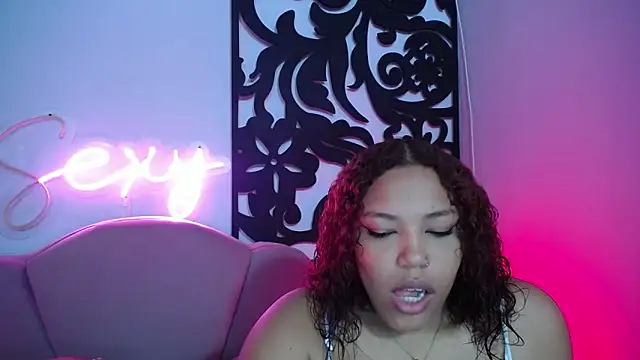 Snapshot of horny_babyss chatting on October 18, 2025, 11:51 pm horny babyss online show from October 18, 2025, 11:51 pm