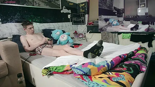 Doggyray44 online show from March 8, 2025, 9:18 pm