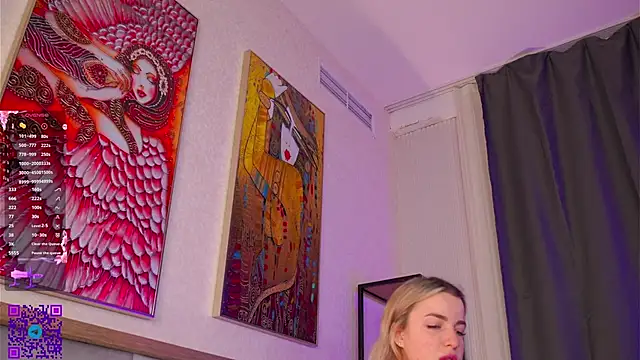 LiliBanger online show from November 22, 2025, 4:22 am