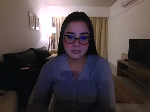Snapshot of maliamiller chatting on July 17, 2026, 10:18 pm maliamiller online show from July 17, 2026, 10:18 pm