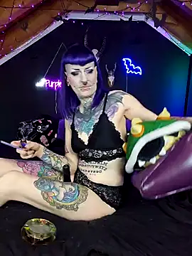 Snapshot of Purple_Coffin666 chatting on March 21, 2025, 7:02 pm Purple Coffin666 online show from March 21, 2025, 7:02 pm