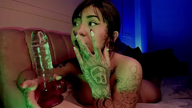 Evangeline bell online show from February 18, 2025, 3:20 pm