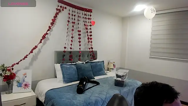 Sam and molly  online show from February 18, 2025, 7:09 pm