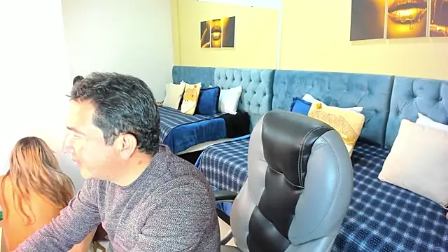 Sam and molly  online show from December 1, 2024, 7:30 pm