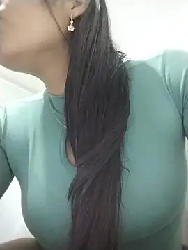 Snapshot of Aisha_09 chatting on June 5, 2026, 6:46 pm Aisha 09 online show from June 5, 2026, 6:46 pm