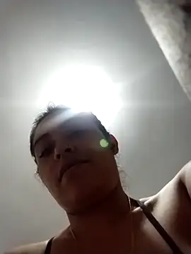 Snapshot of Aisha_09 chatting on April 16, 2026, 2:07 pm Aisha 09 online show from April 16, 2026, 2:07 pm