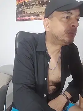 latinmartin73 online show from November 17, 2025, 7:18 pm