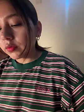 kittyfresita online show from March 3, 2025, 12:45 am