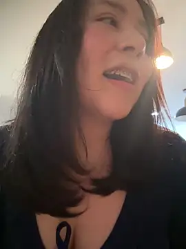 kittyfresita online show from October 22, 2025, 5:29 am