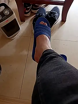 Snapshot of huzi518 chatting on March 14, 2026, 6:08 am huzi518 online show from March 14, 2026, 6:08 am