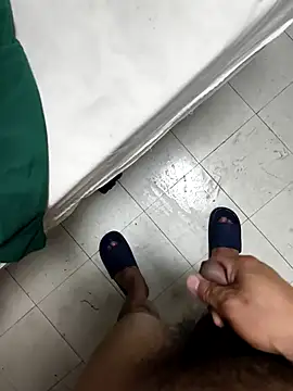 Snapshot of huzi518 chatting on February 8, 2026, 8:39 pm huzi518 online show from February 8, 2026, 8:39 pm