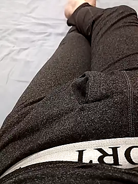 huzi518 online show from December 22, 2025, 12:27 pm