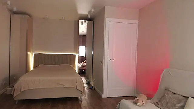 lulu moonmoon online show from March 14, 2025, 2:52 pm